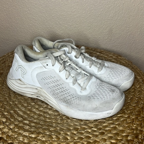 TYR Training Shoes - Picture 2 of 7